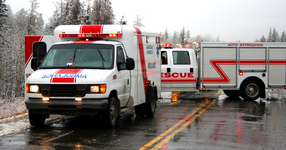 ambulance_on_highway ambulance_on_highway