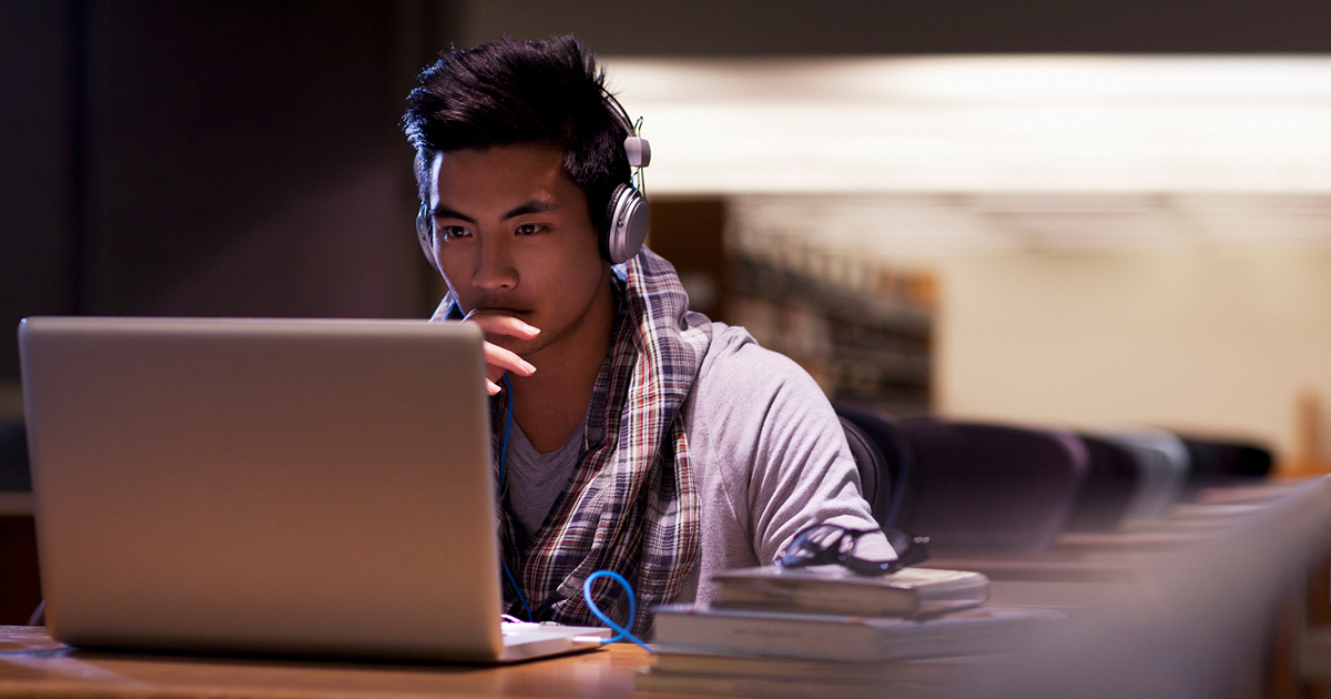 student_in_library student_in_library